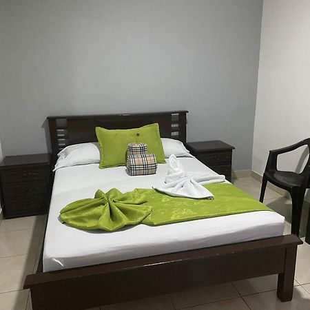 Hotel El Deportista Medellín Extérieur photo