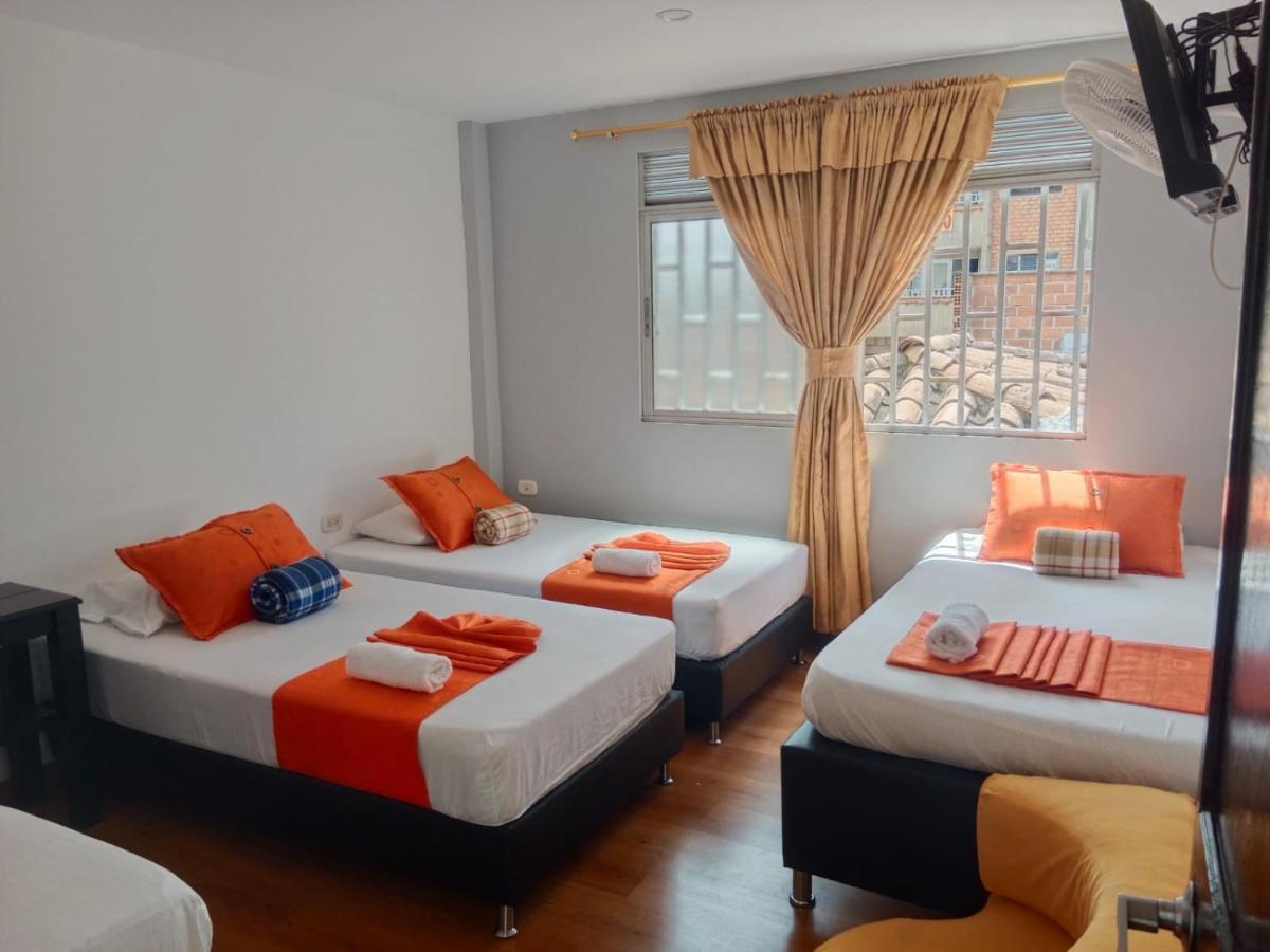 Hotel El Deportista Medellín Extérieur photo