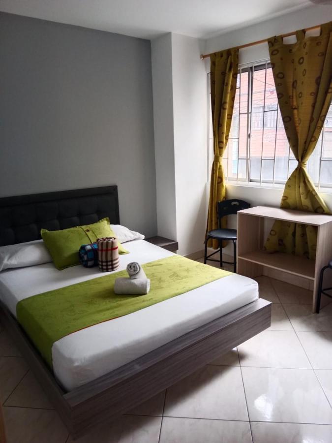 Hotel El Deportista Medellín Extérieur photo