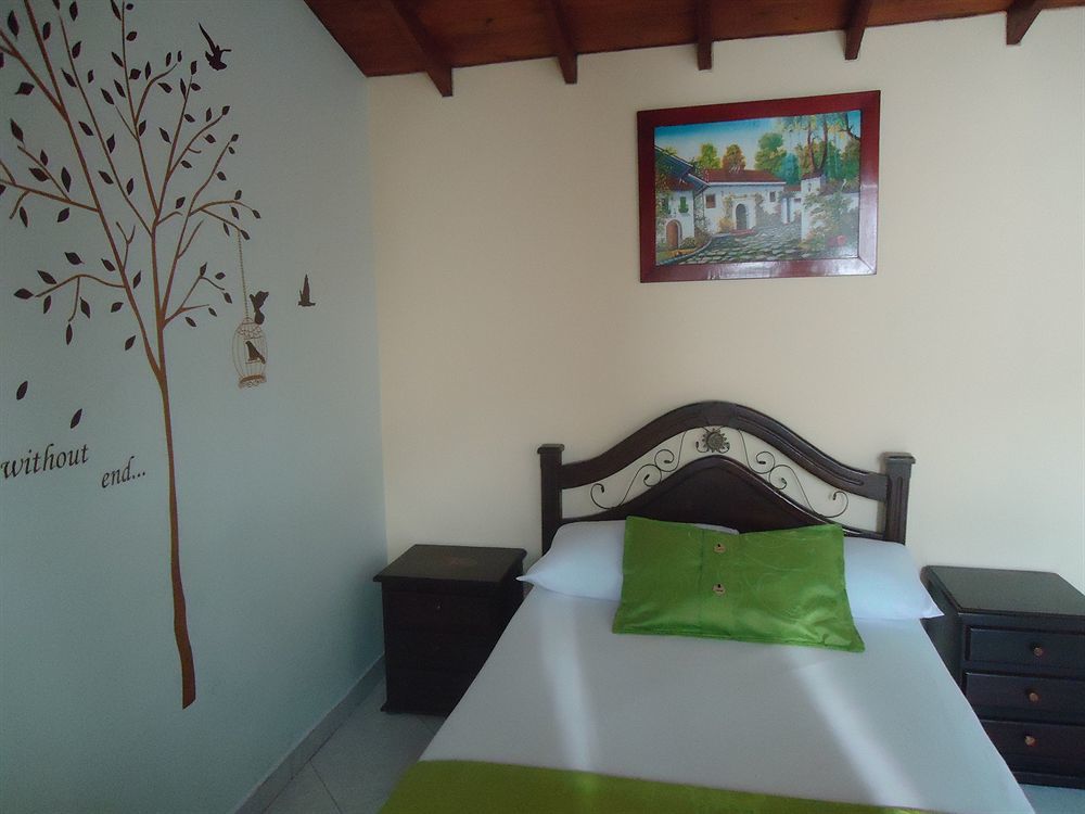 Hotel El Deportista Medellín Extérieur photo